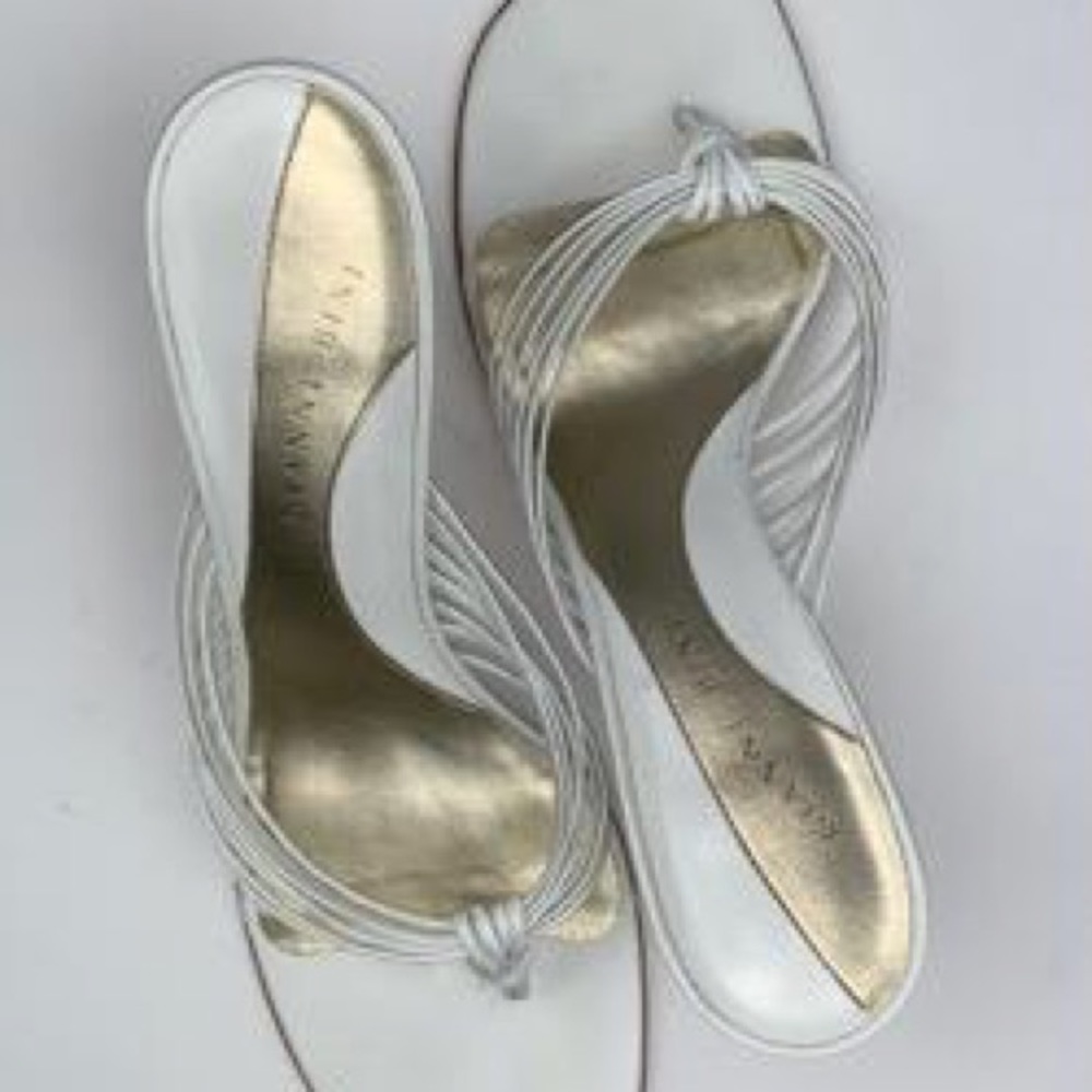 Gianni Bini - (Sz 10) low heeled sandal